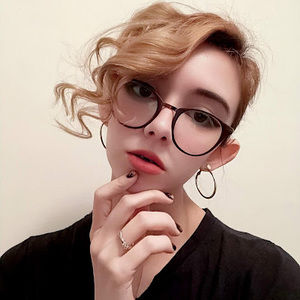 Meet your Posher, Iyla